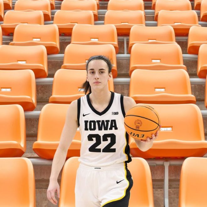 Caitlin Clark : taille de la star du basket !