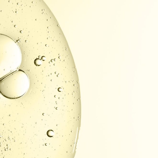 Niacinamide : qu’est-ce que c’est et quel est son rôle pour votre peau ?