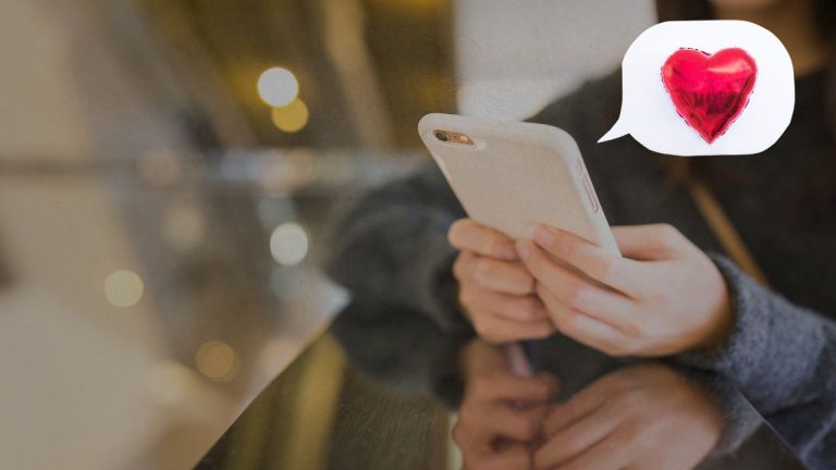 les 3 sms qui font craquer un homme instantanément